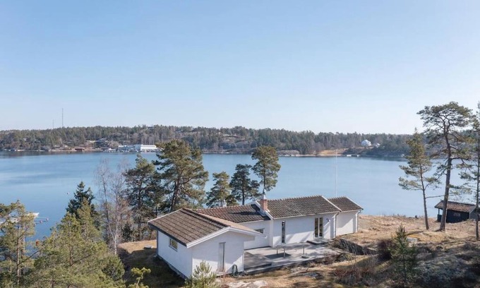 Dalaro Villa | Spectacular lake plot, Stockholm archipelago