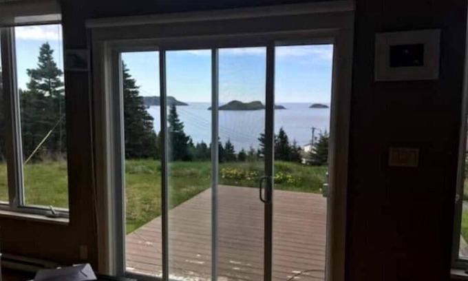 Tors Cove House | Spectacular Ocean View