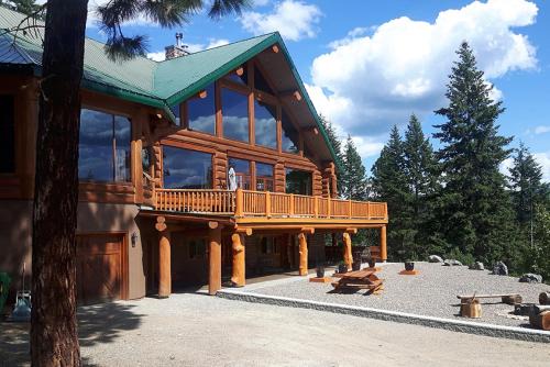 Vernon Bed & Breakfast | Spirit Lodge at Silverstar