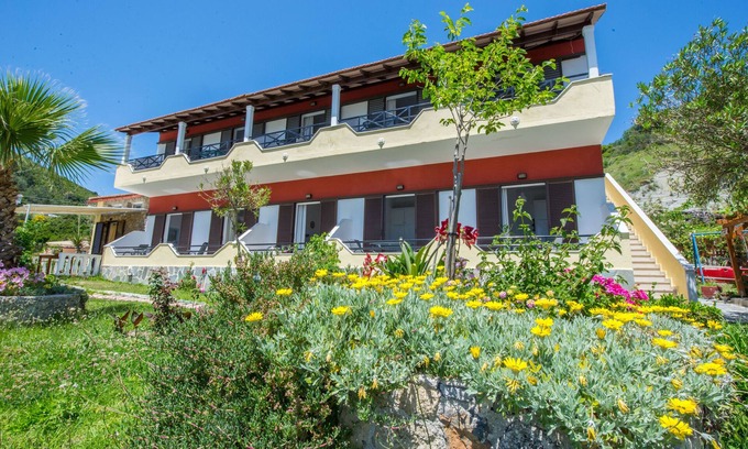 Afionas Apartment | Spiros and Polyxeni Apartment 4 Afionas