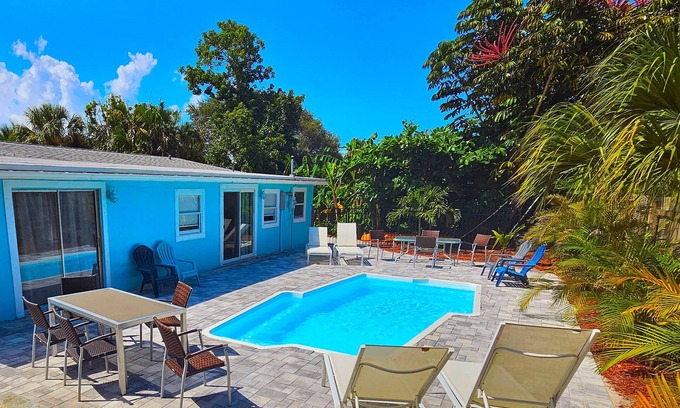 Palm Beach Gardens Apartment | Splendid Private Suite, Heated Pool, Kayak 5min 2 Juno Beach & Baseball Stadiums