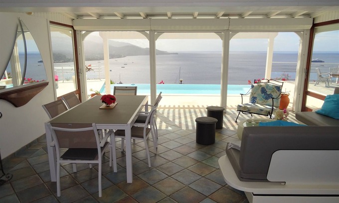 Malendure Villa | Splendid villa, infinity pool and sea view