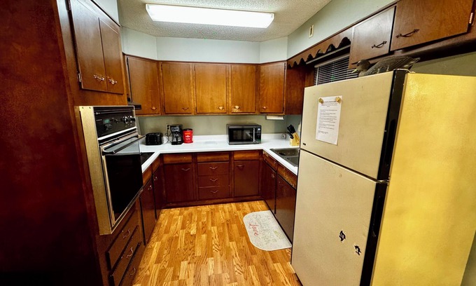 Ortonville House | Sportsman's Country Lodge: Wild Turkey