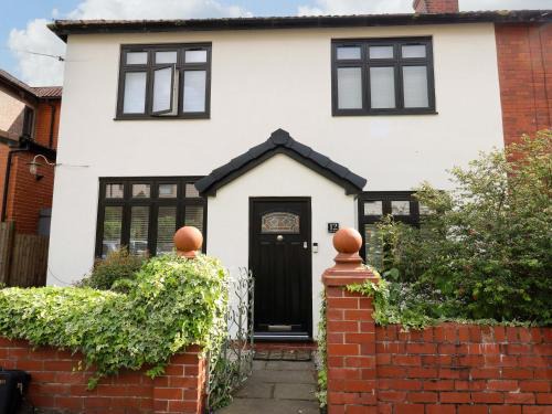 Saddleworth House | St Mary's House