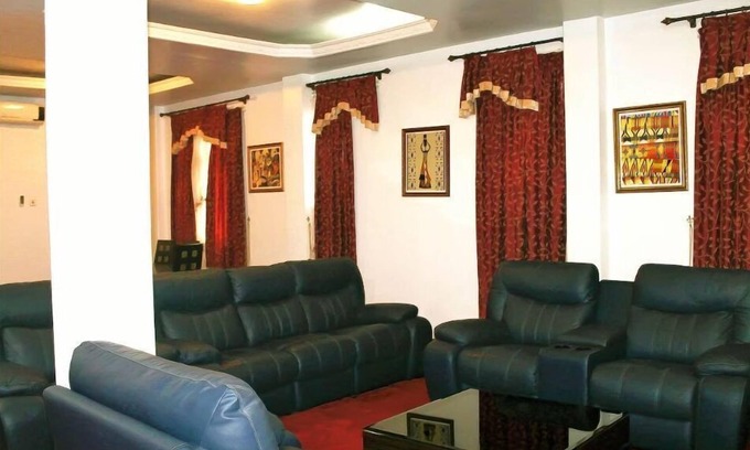 Obuasi Apartment | Standard Double Room