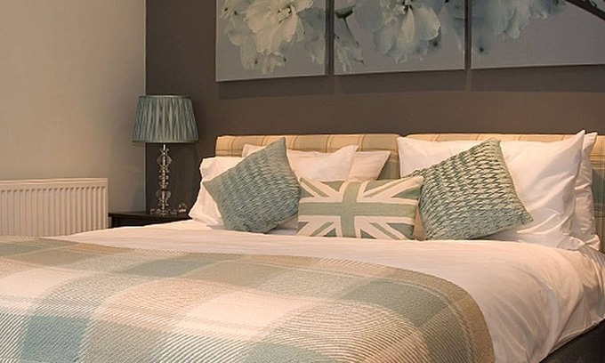 Yeovil Bed & Breakfast | Standard Double Wet room Disabled access Room at The Keep