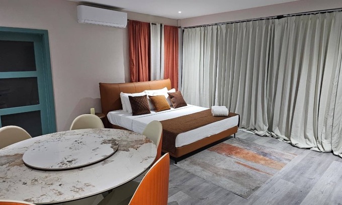 Piaye Apartment | Standard Room with AC in La Fargue