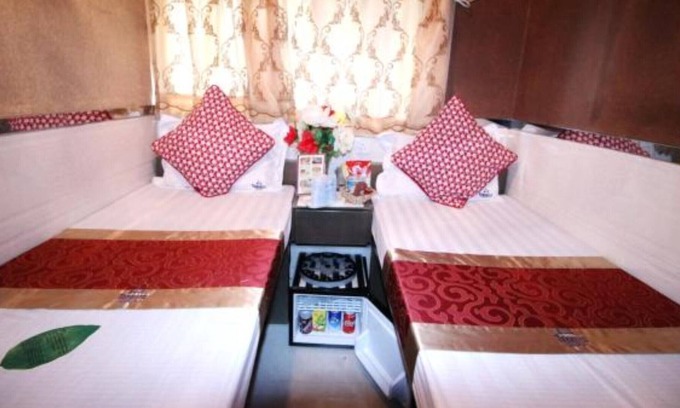 Jordan House | Standard Twin Room Ts