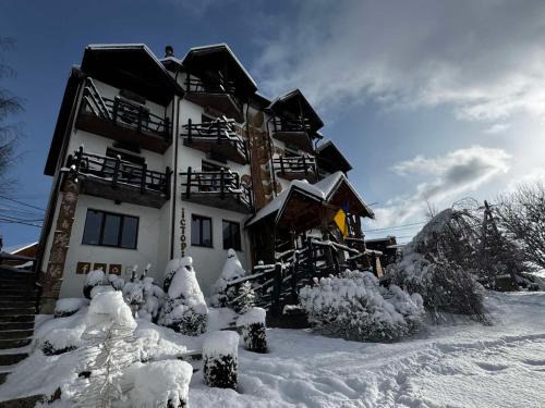 Polyanytsya Hotel | Stara Pravda Hotel - History