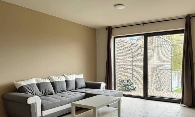 Ransart Apartment | Station 64 B 1 Charleroi-Airport