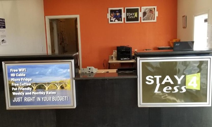 Fredericksburg Hotel | Stay 4 Less