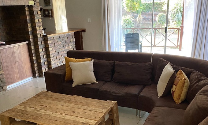 Edenvale House | Stay on Baker Road, Gauteng( No Loadshedding)