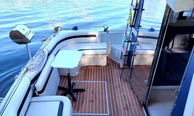 Central Waterfront Boat Rental | Stay on Yacht/Unique Experience/Toronto Lake