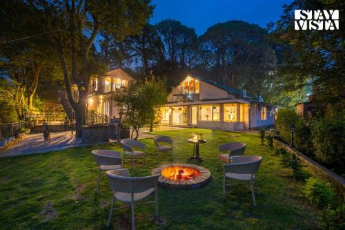Kasauli Villa | StayVista at Ellis Ville with Bonfire, Lawn