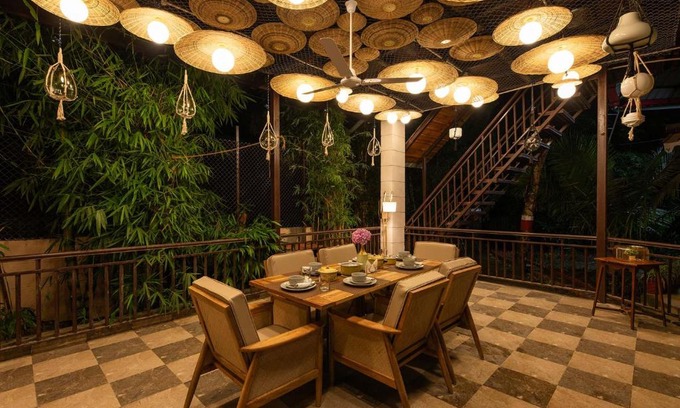 Bhimtal Villa | StayVista at Whistling Oaks- Pet Friendly Villa with Indoor & Outdoor Games