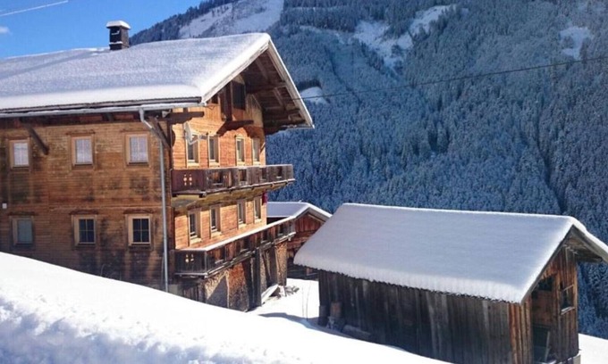 Stummerberg House | Steinwandhütte - Comfort hut in a dream location at 1200m