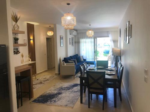 Sidi Abd El-Rahman Ski Chalet | Stella new chalet with garden next to Marassi & El Alamein