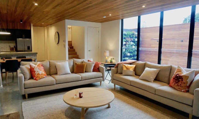 Queenscliff House | Stella on Stevens