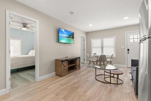 Hampton Apartment | Steps to Beach Fully Renovated Sleeps 6