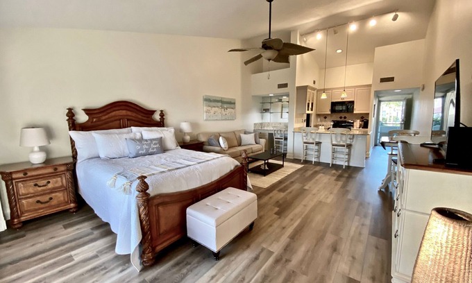 Ponte Vedra Beach Apartment | Steps to private beach in Gated Sawgrass Community! Renovated Condo.