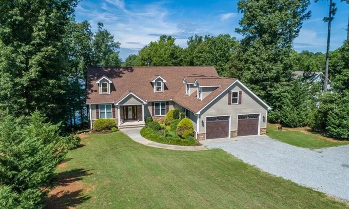 Bracey House | Still Waters Refuge | Main Lake Luxury w/Spectacular Sunset Views of Lake