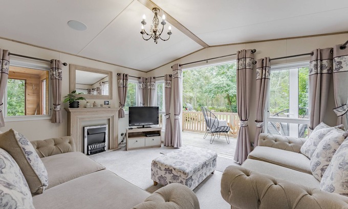 Weybourne Apartment | Stonechat - sleeps 4, High Kelling