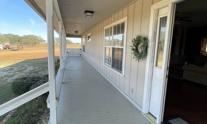 Stonewall Other | Stonewall Peach Haus and Orchard Center of Wine Trail