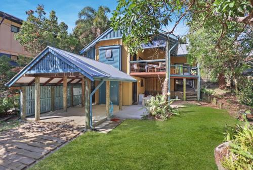 Point Lookout House | Straddie Hideout - Sleeps 9 - Pet Friendly