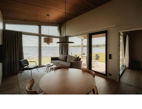 Larsmo Villa | Strandis Smokehouse Camping & Resort, Villas