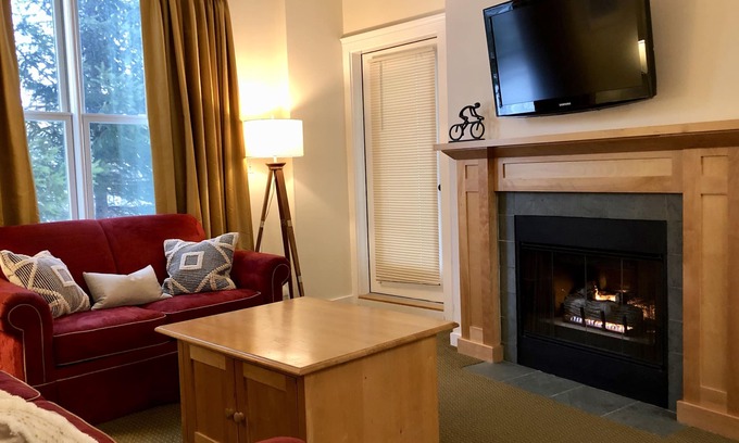 Stratton Mountain Condo | Stratton 1 Bedroom Long Trail Condo, Walk to Village and Lifts