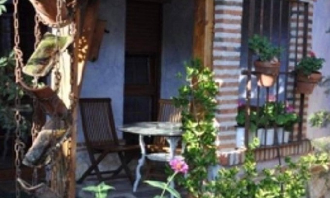 Olmedo House | Studio 2 Adults: 45 m² studio with lovely garden views