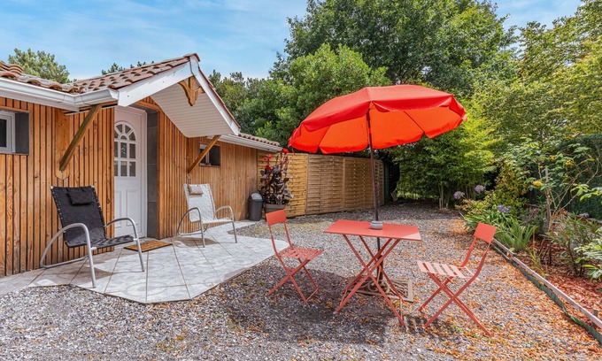 Cazaux Apartment | Studio Apartment "Bassin d'Arcachon" with Private Terrace & Wi-Fi