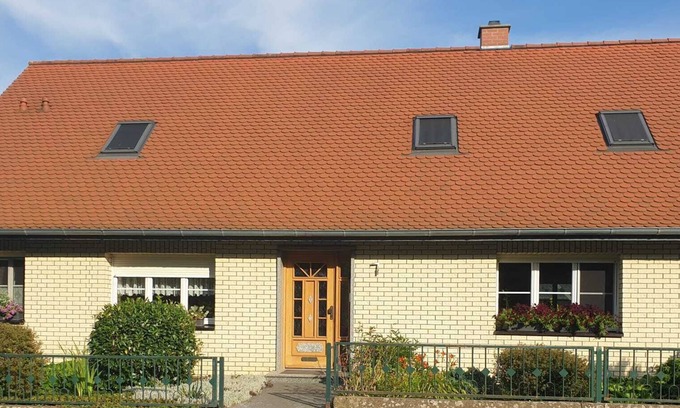 Neustrelitz Apartment | Studio Apartment 'Ferienwohnung Witt' with Wi-Fi