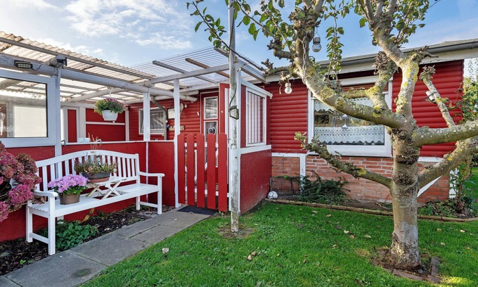 Ellenberg Apartment | Studio Apartment 'Ferienhaus Wallenstein' with Private Terrace, Private Garden and Wi-Fi