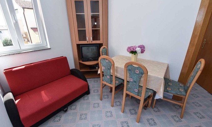 Novalja Apartment | Studio apartment with one bedroom