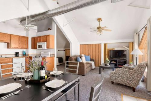 Saint Mary's House | Studio at St Marys Glacier