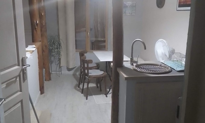 Le Luc Apartment | Studio center var circuit loan