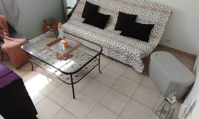 Mitry-Mory Apartment | Studio Charmant et Idéalement Situé