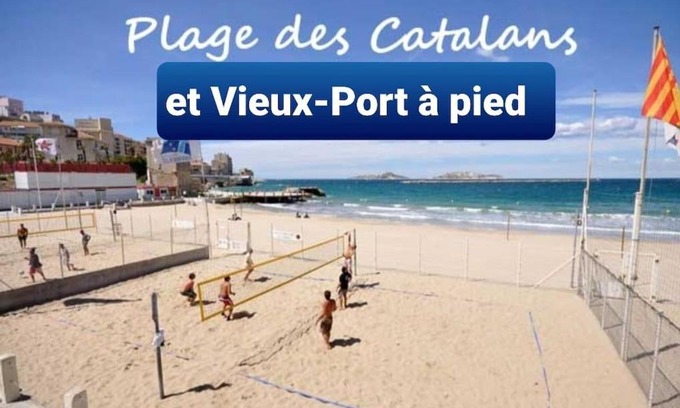 Saint-Lambert Apartment | Studio coin nuit, Entre plage et centre