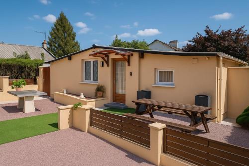 Flers Apartment | Studio cosy Flers avec parking et vélo