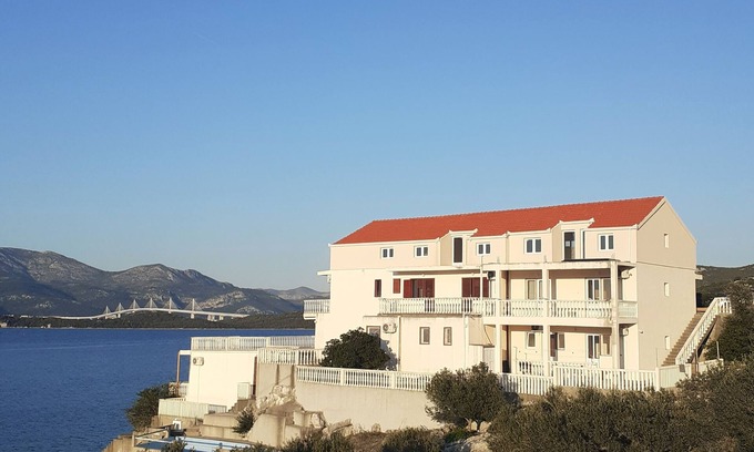 Dubrava Apartment | Studio flat near beach Cove Pještata, Pelješac (AS-14440-b)