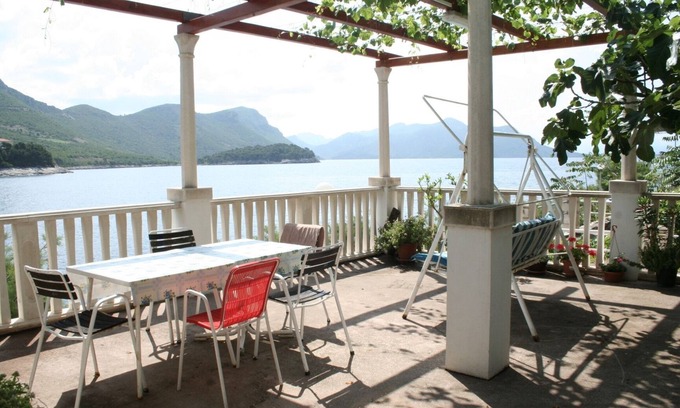 Trstenik Apartment | Studio flat near beach Trstenik, Pelješac (AS-4566-a)