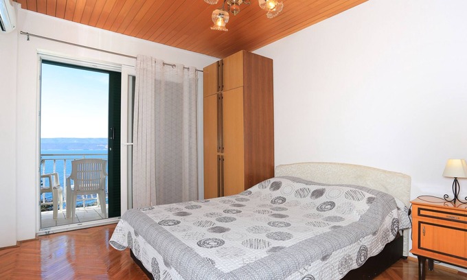 Lokva Rogoznica Apartment | Studio flat with balcony and sea view Lokva Rogoznica, Omiš (AS-18211-a)