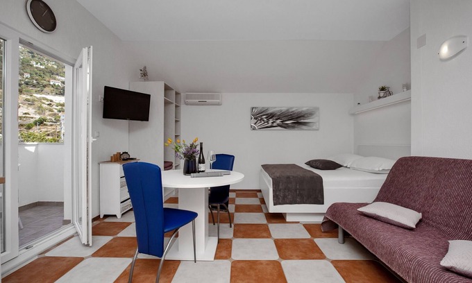 Drasnice Apartment | Studio flat with balcony and sea view Drašnice, Makarska (AS-2581-a)