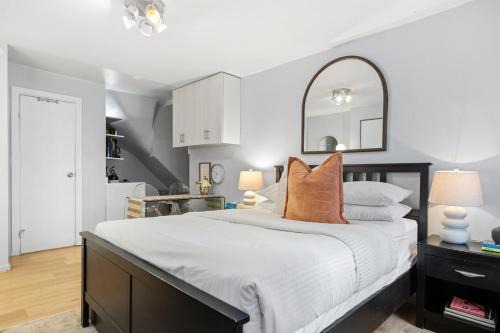 Midtown West Apartment | Studio Haven in Times Square & Nearby Restaurants