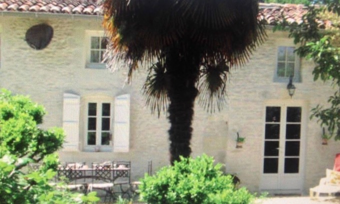 Cherac Apartment | Studio Hublot for 2 people Cognac region