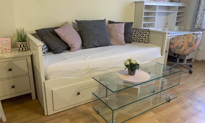 Bad Voeslau Apartment | Studio mit Garten