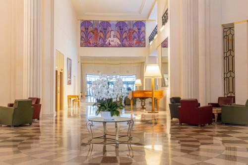 Chaussee-d'Antin Apartment | Studio Modern Madeleine