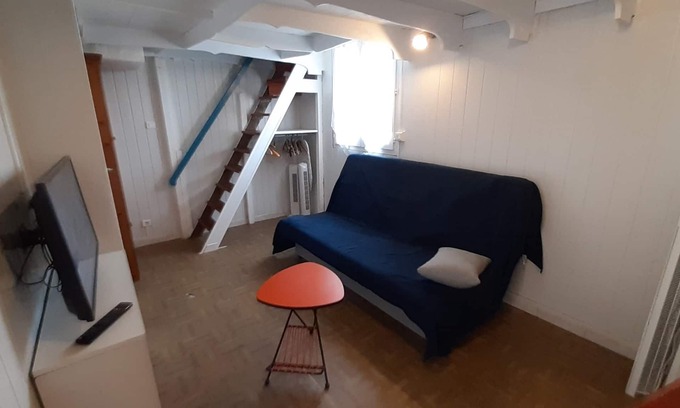 Valras-Plage Apartment | Studio n ° 1 for 6 people.