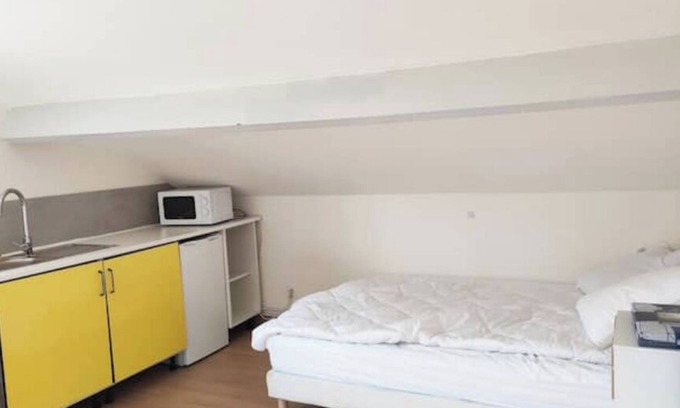 La Courneuve Apartment | Studio Pour Une/deux Personnes